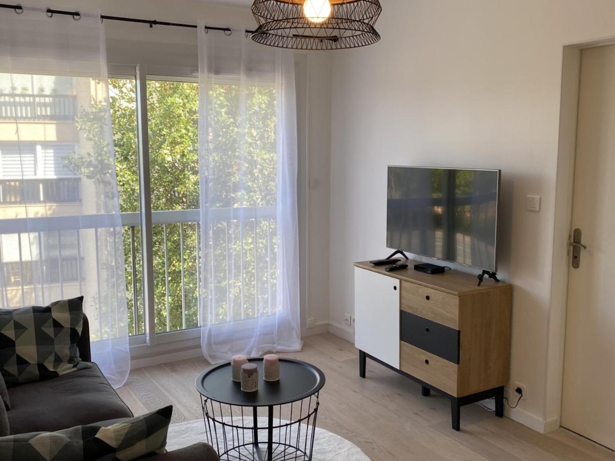 Charmant 2 Pieces Avec Parking Et Ascenseur, Proche Centre-Ville De Cabourg - Fr-1-487-323 Bagian luar foto